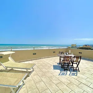 Avana Fronte Mare 3*, Riccione Italia